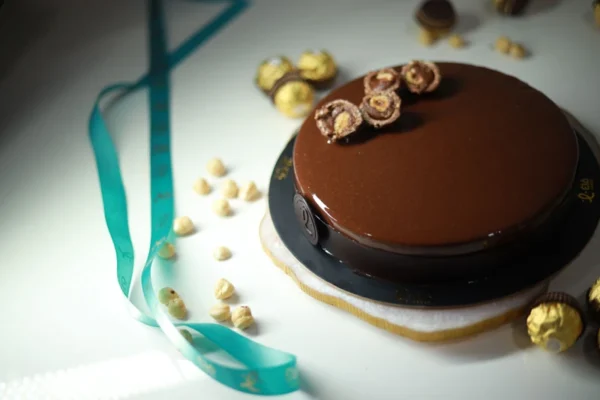 Ferrero Rocher Cake | Best Online Cake Delivery in Thrissur